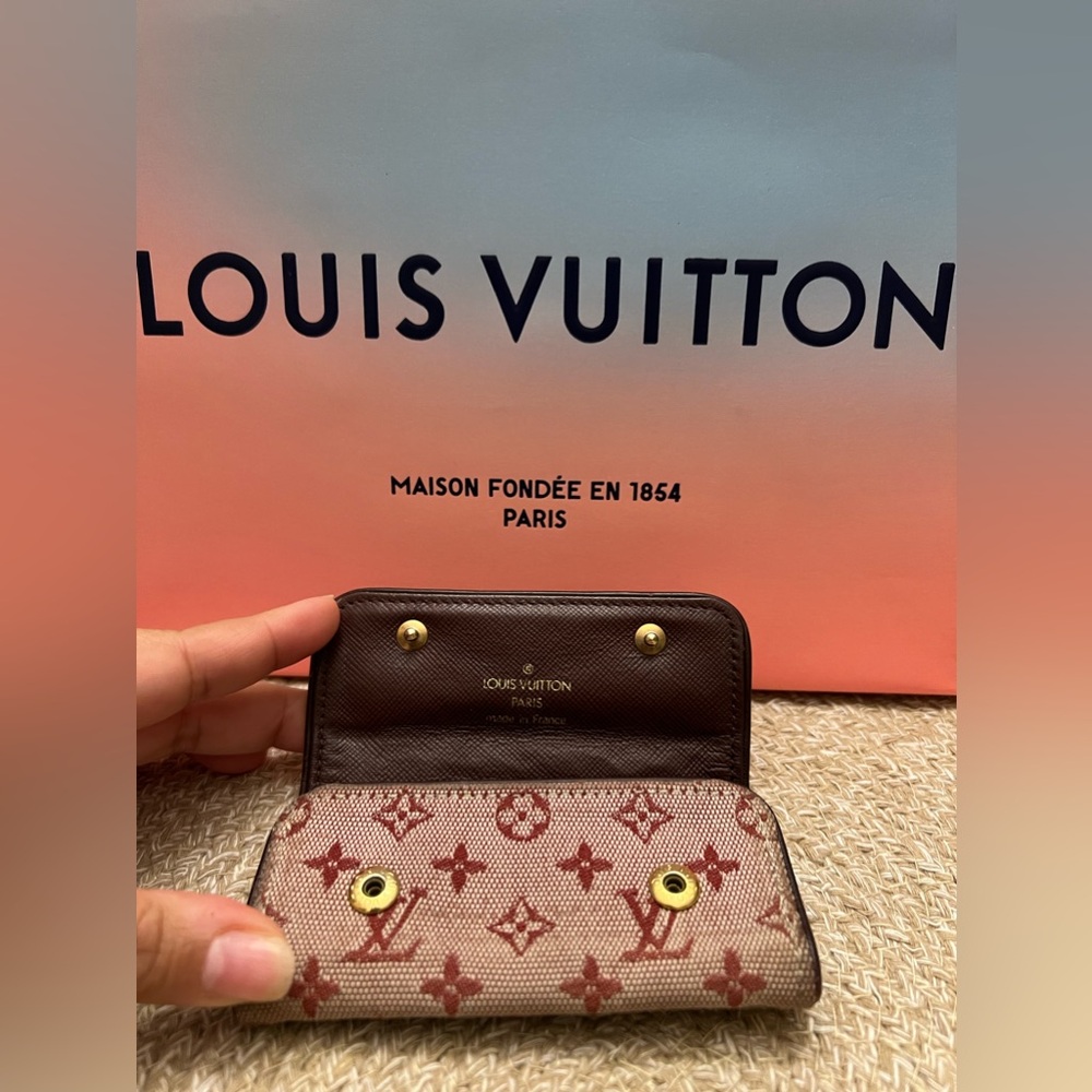 Louis Vuitton Mini Lin Key Holder